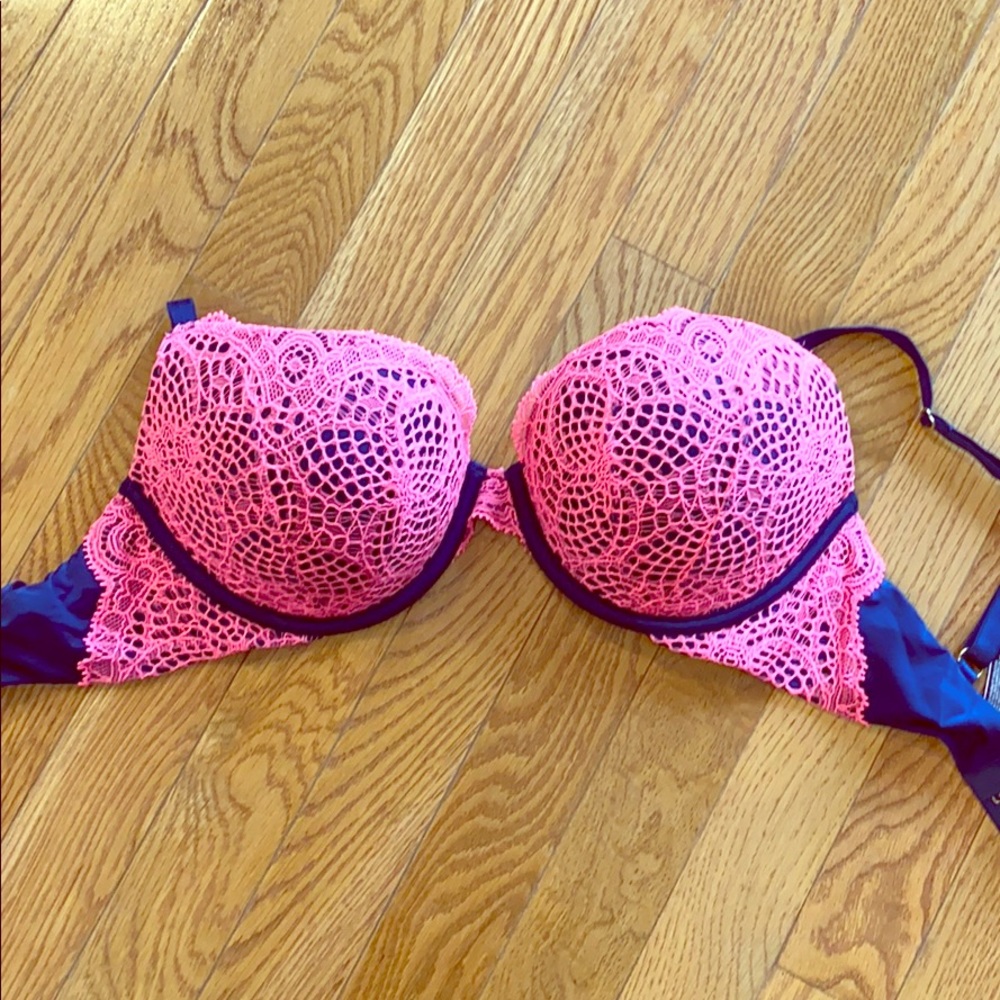 Victoria’s Secret  bra